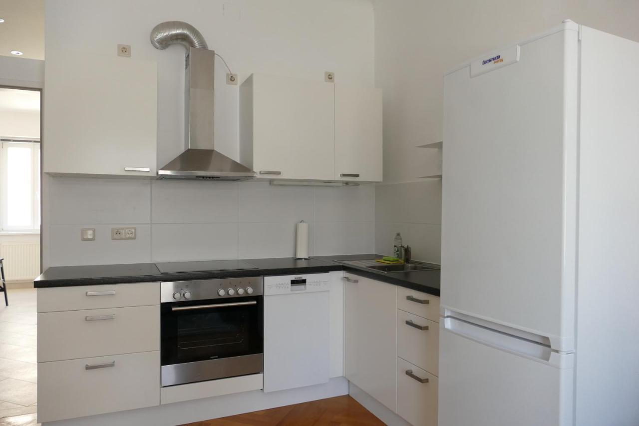 Stylish City Apartments Wina Bagian luar foto