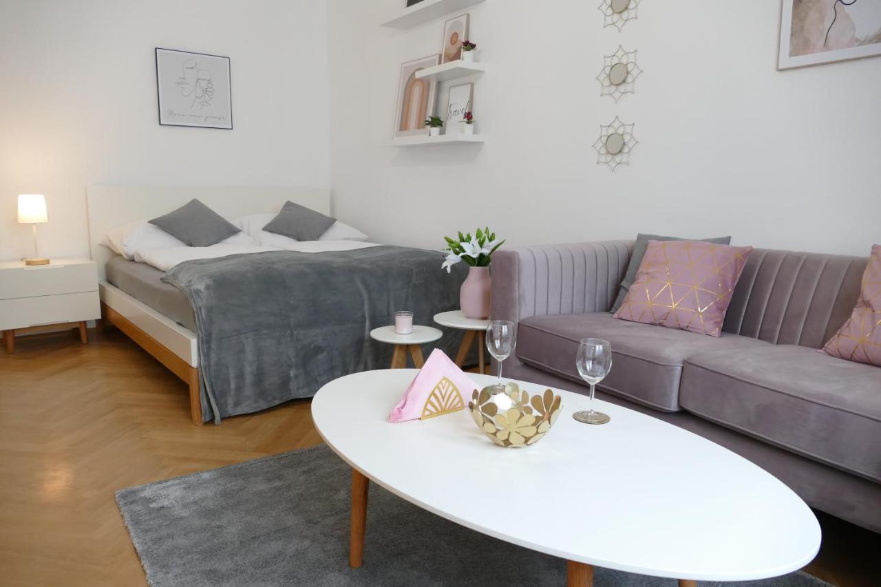 Stylish City Apartments Wina Bagian luar foto