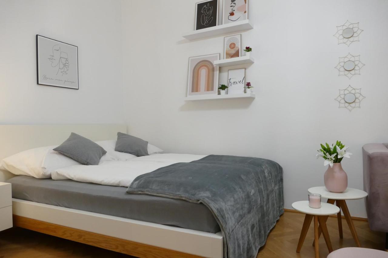 Stylish City Apartments Wina Bagian luar foto