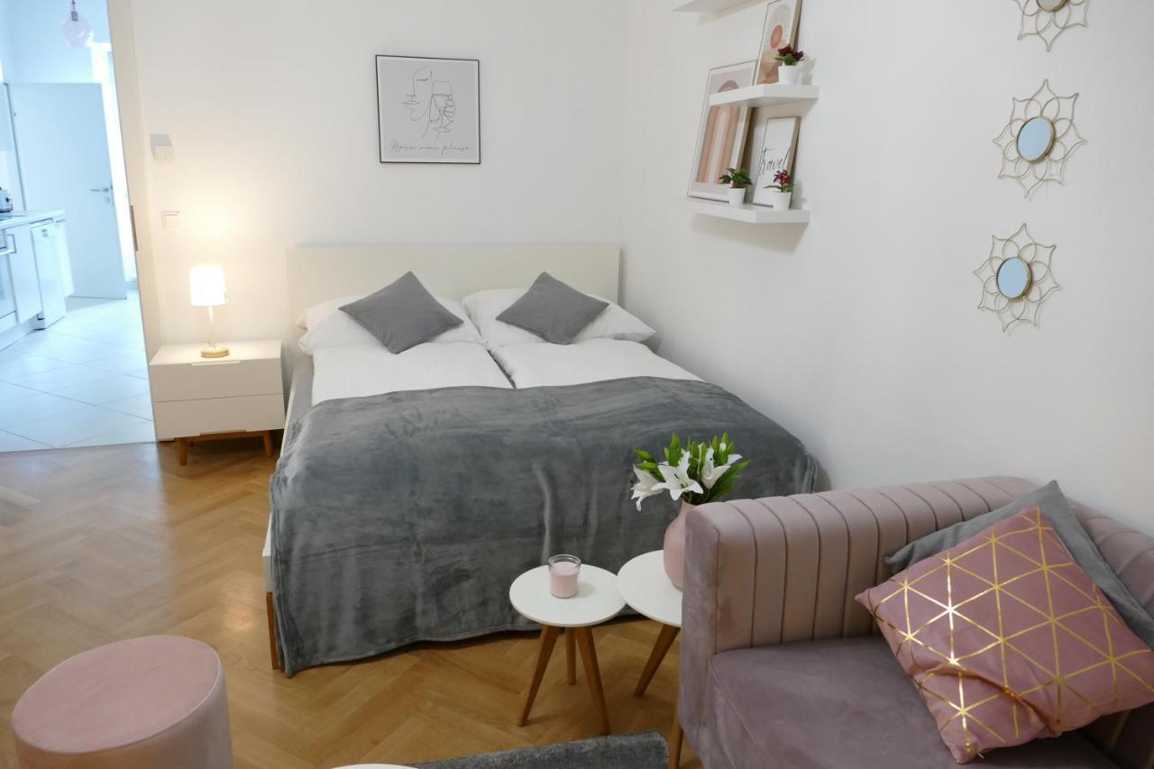 Stylish City Apartments Wina Bagian luar foto