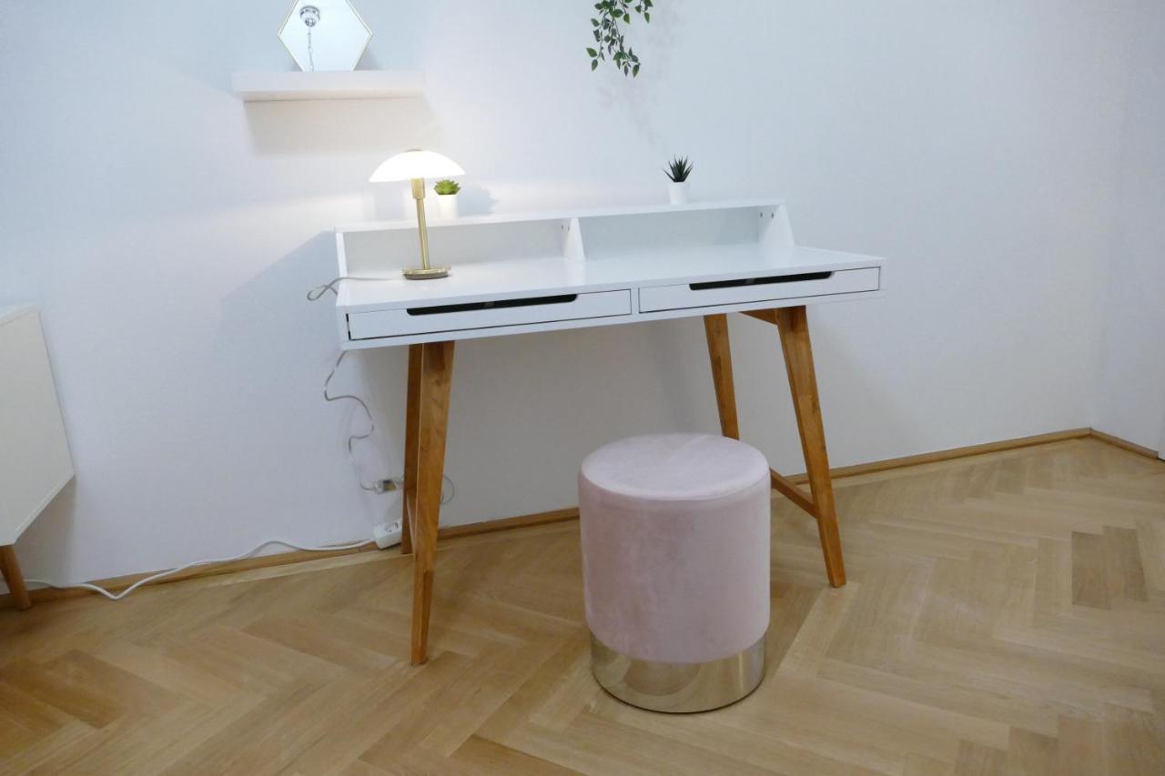 Stylish City Apartments Wina Bagian luar foto